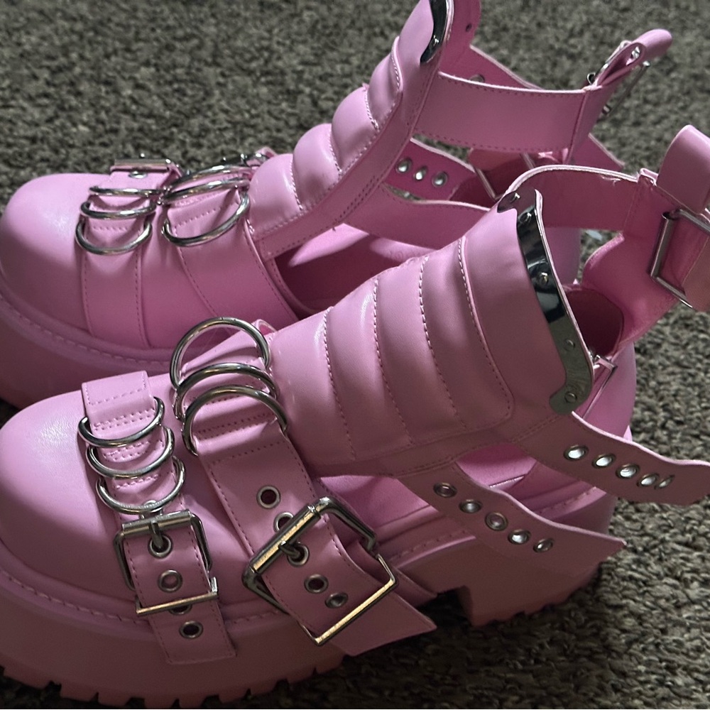 Trendy Pink Platform Boots - Picture 7 of 7